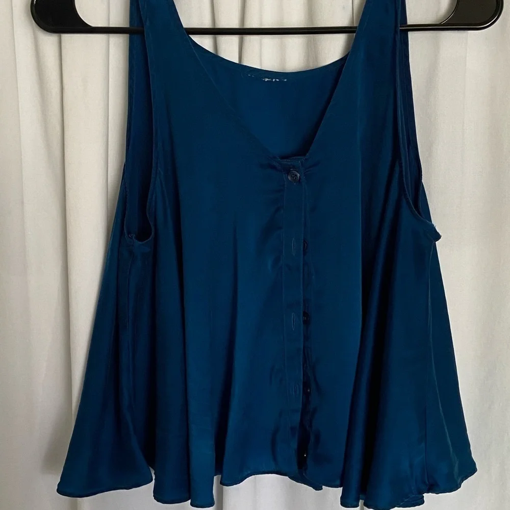 🙀Beautiful RoyalBlue Camisole/Teddie/Cropped-5 Front Buttons-Full Flowing Silky - Picture 7 of 16